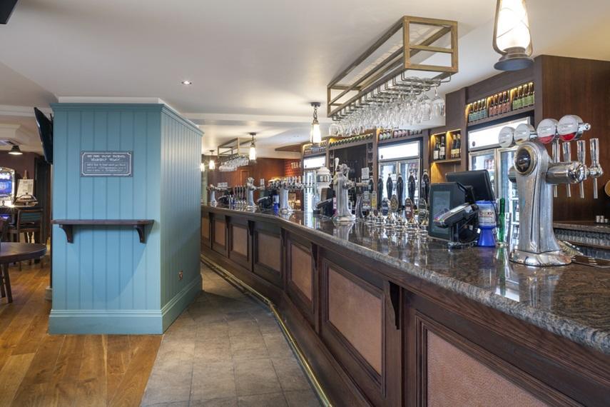 מלון טוויסטוק The Queen'S Head Wetherspoon מראה חיצוני תמונה