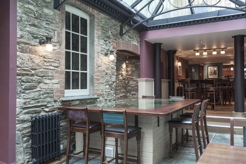 מלון טוויסטוק The Queen'S Head Wetherspoon מראה חיצוני תמונה